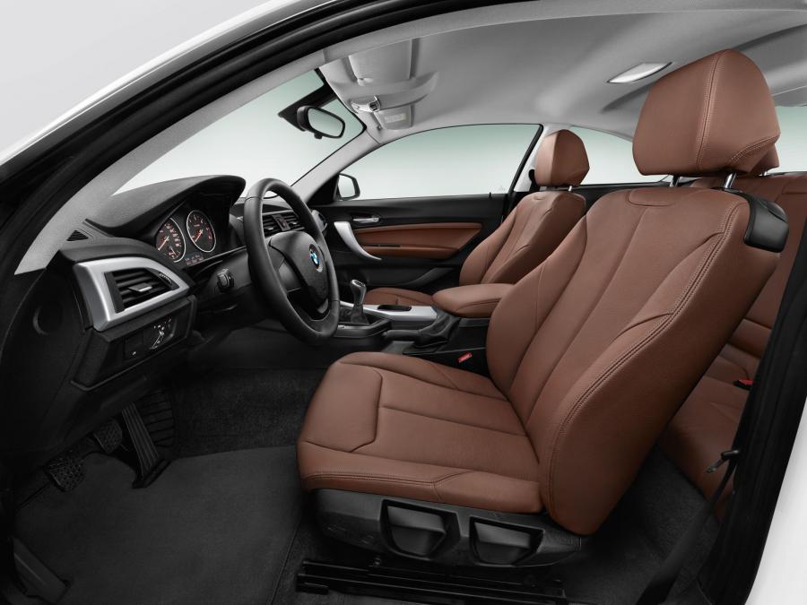  BMW 220d Coupe Modern Line 2014 года  (фото 6 из 8)